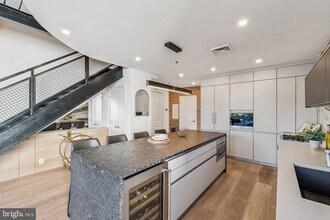 2125 14th St NW in Washington, DC - Foto de edificio - Building Photo