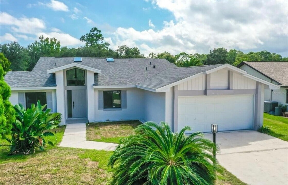 14 Forsythe Ln in Palm Coast, FL - Building Photo