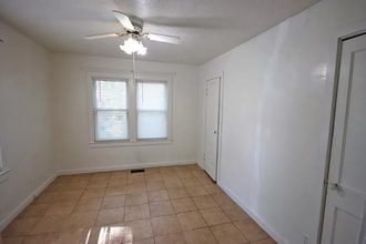 113 S Chicago St in Salina, KS - Building Photo - Building Photo