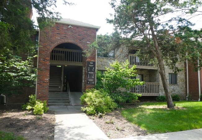property at 104 Grn Mdws Rd