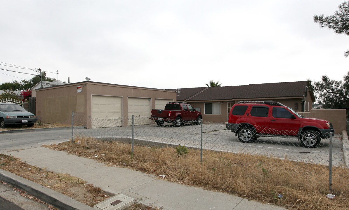 331 S Bancroft St in San Diego, CA - Foto de edificio