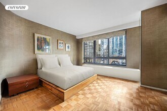 100 United Nations Plaza in New York, NY - Building Photo - Building Photo