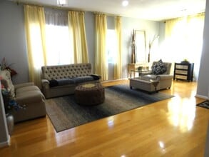 2199 Carol Ann Dr in Tracy, CA - Foto de edificio - Building Photo