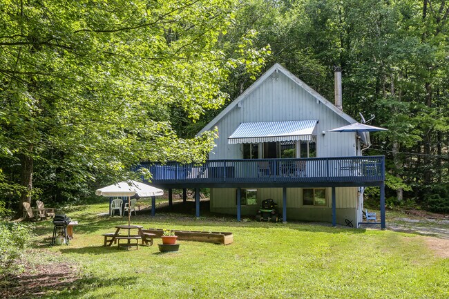 160 Stebbins Rd in Otis, MA - Building Photo - Building Photo