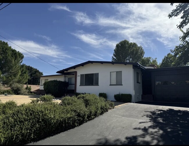 property at 120 Glencrest Ln