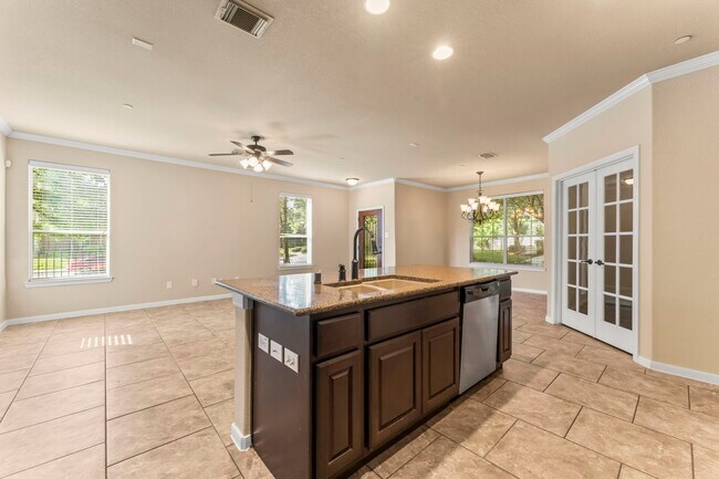 18 Umbria Ln