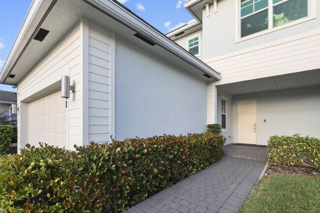 4191 Bonita Way, Unit 28 in Lighthouse Point, FL - Building Photo - Building Photo