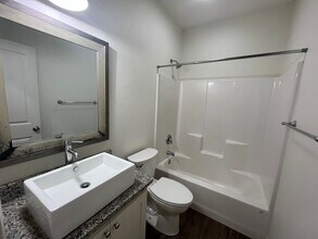 108 Wade St in Arp, TX - Building Photo - Building Photo