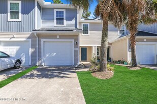 12315 Mangrove Forest Ct in Jacksonville, FL - Building Photo