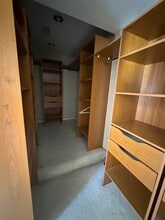 2033 N Manning St in Burbank, CA - Foto de edificio - Building Photo