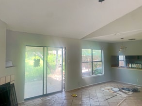 4047 Sunrise Creek Dr in San Antonio, TX - Foto de edificio - Building Photo