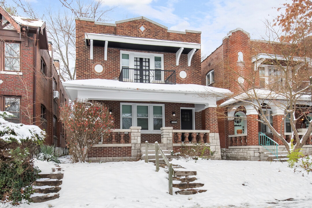 2049 Alfred Ave, Unit 2049 in St. Louis, MO - Building Photo