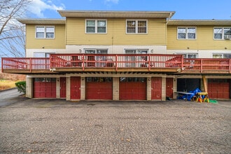 161 Kinney St in Torrington, CT - Building Photo - Building Photo