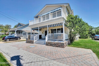 216 13th Ave in Belmar, NJ - Building Photo - Building Photo