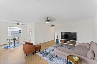 230 Normandy Ln in Delray Beach, FL - Building Photo - Building Photo