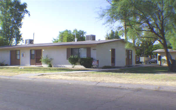 Paradise Village in Phoenix, AZ - Building Photo - Building Photo