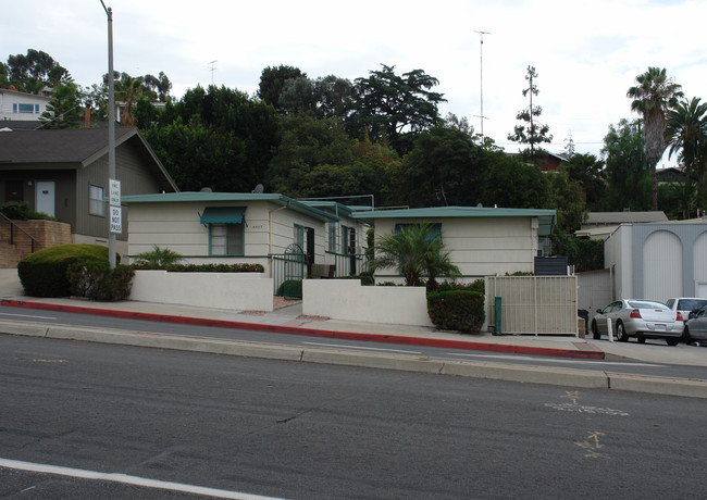 8015-8017 La Mesa Blvd in La Mesa, CA - Building Photo - Building Photo