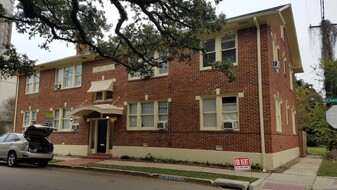 719 Chelsea Blvd, Unit 2-A in Houston, TX - Building Photo - Building Photo