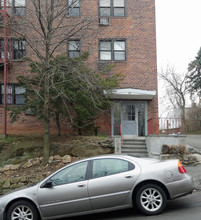 82 Gavin St in Yonkers, NY - Building Photo - Building Photo