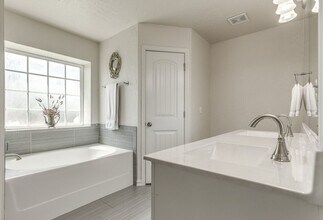 1098 E 146 Ct S in Glenpool, OK - Building Photo - Building Photo