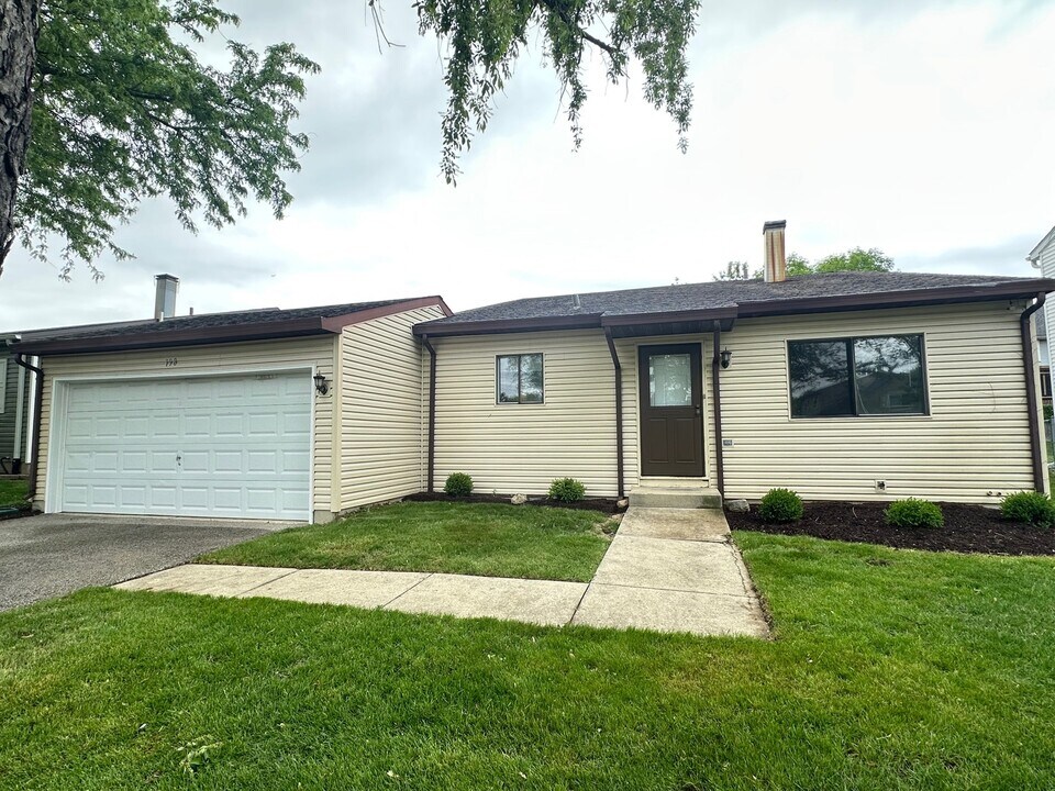 198 W 18th St in Lombard, IL - Building Photo