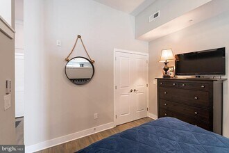 1607 Catharine St in Philadelphia, PA - Building Photo - Building Photo