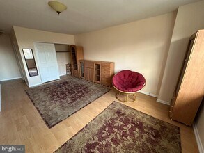 540 S 48th St in Philadelphia, PA - Foto de edificio - Building Photo