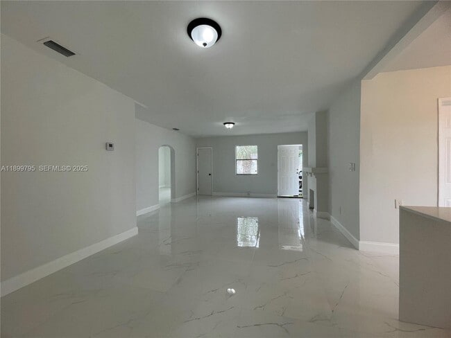 7631 NW 4th Ave in Miami, FL - Building Photo - Building Photo