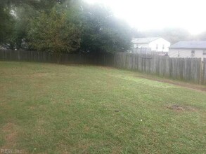 41 Sandra Dr in Newport News, VA - Building Photo - Building Photo