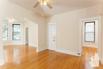 3525 N Wilton Ave, Unit 2R in Chicago, IL - Building Photo - Building Photo