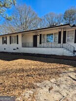 626 Grayson Pkwy in Grayson, GA - Building Photo