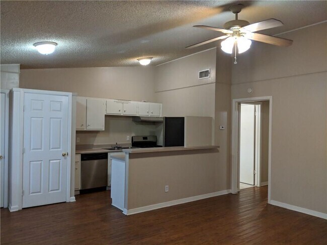 608 W 51st St in Austin, TX - Building Photo - Building Photo