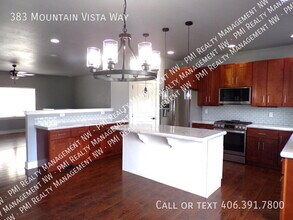 383 Mountain Vista Way in Kalispell, MT - Building Photo - Building Photo
