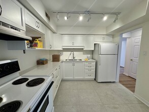 240 Mississippi Ct in Carleton Place, ON - Building Photo - Building Photo