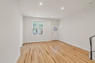1630 Edgley St in Philadelphia, PA - Foto de edificio - Building Photo