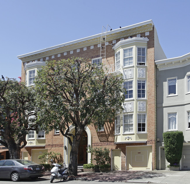 3235 Gough St in San Francisco, CA - Building Photo - Building Photo