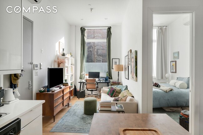 property at 622 Grand Ave