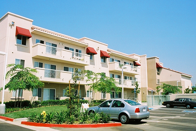 TELACU Del Rio in Pico Rivera, CA - Building Photo