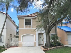 11205 Sunview Way in Hollywood, FL - Building Photo