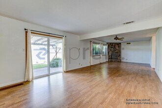 950 Pecan Pl in Davis, CA - Building Photo - Building Photo