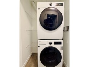 15733 85 Ave in Surrey, BC - Building Photo - Building Photo