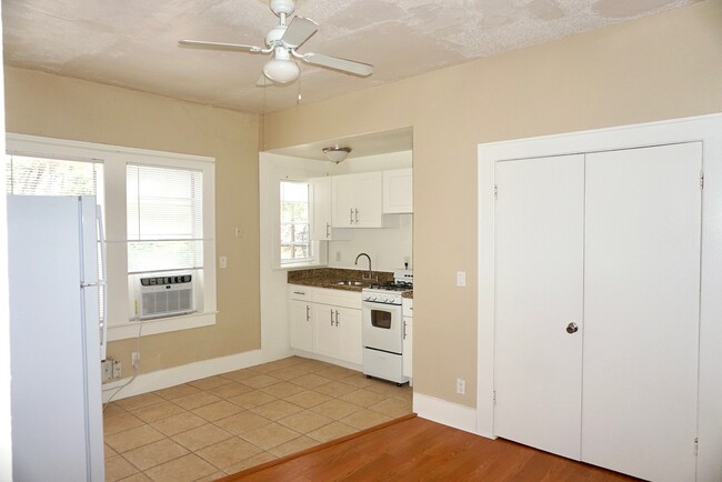 Apache Trail Apartments in Clearwater, FL - Building Photo - Building Photo