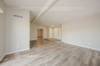 16227 N 43rd Dr in Glendale, AZ - Building Photo - Building Photo
