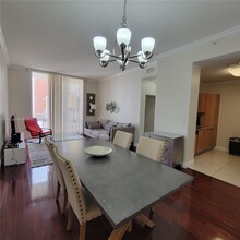 2775 NE 187th St, Unit PH22 in Aventura, FL - Building Photo - Building Photo