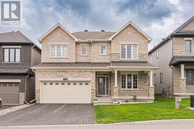 18 Fossa Ter in Ottawa, ON - Building Photo - Building Photo