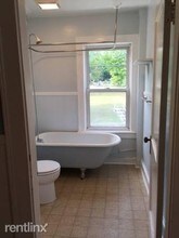 98 Van Den Noort St in Putnam, CT - Building Photo - Building Photo