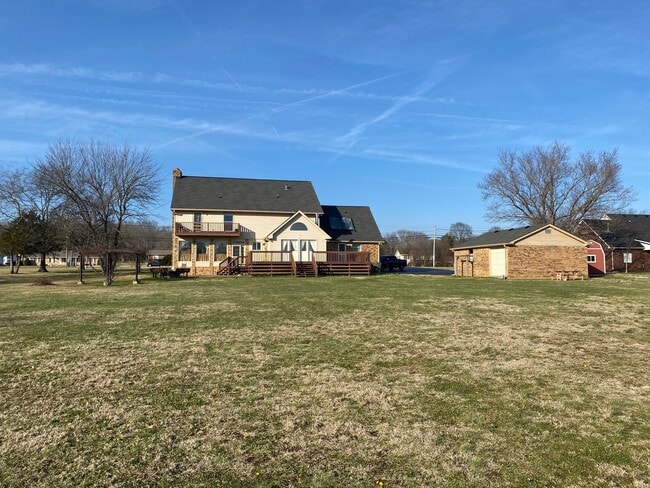 2720 Leeville Pike in Lebanon, TN - Building Photo - Building Photo