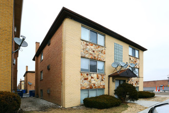 10450 Ethel Ct in Rosemont, IL - Building Photo - Building Photo