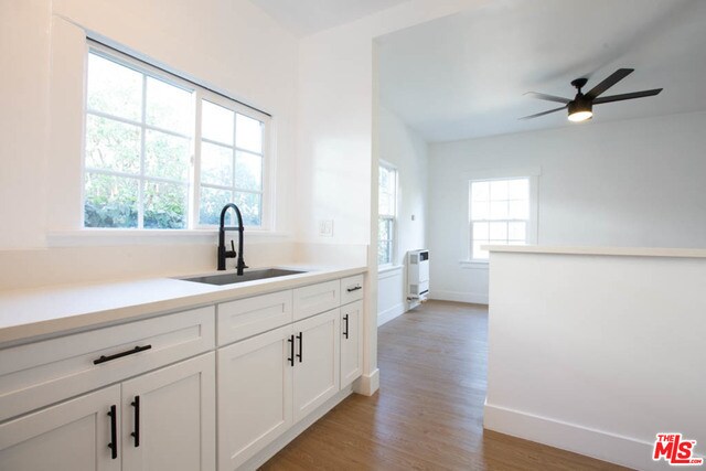 1934 New England St-Unit -8 in Los Angeles, CA - Building Photo