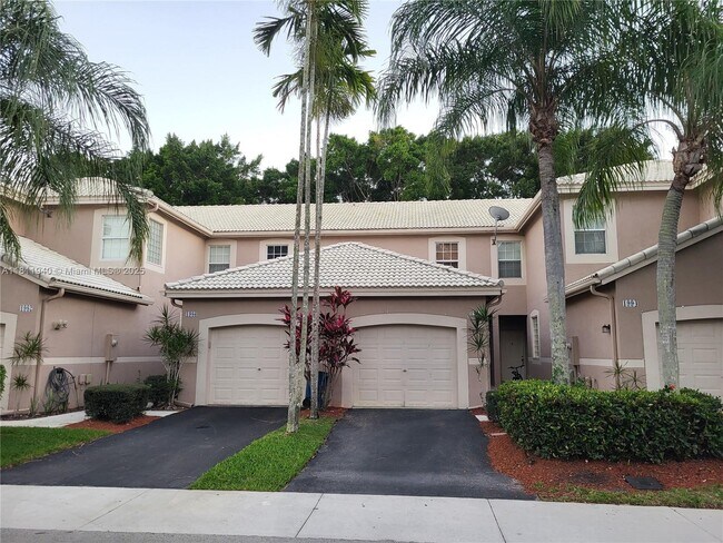 property at 1990 Madeira Dr